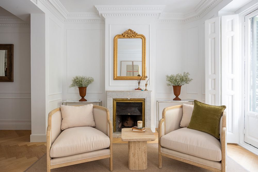 Living room of Flat for sale in  Madrid Capital  with Air Conditioner, Heating and Parquet flooring
