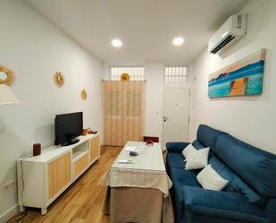 Sala d'estar de Pis en venda en  Sevilla Capital amb Aire condicionat, Moblat i Rentadora