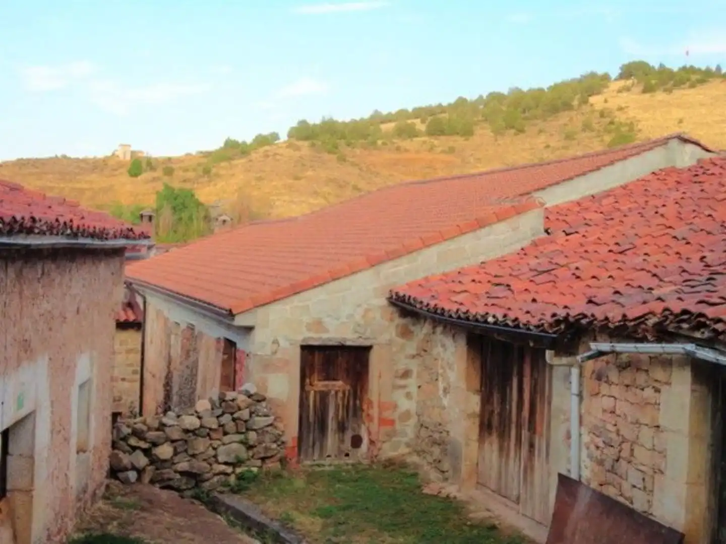 Vista exterior de Casa o chalet en venta en Moncalvillo