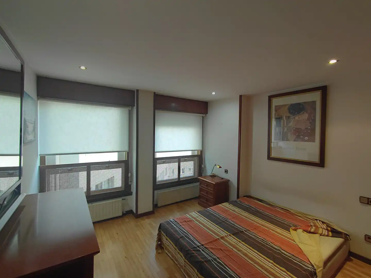 Habitación de Dúplex de alquiler en A Coruña Capital  con Jardín privado, Parquet y Amueblado