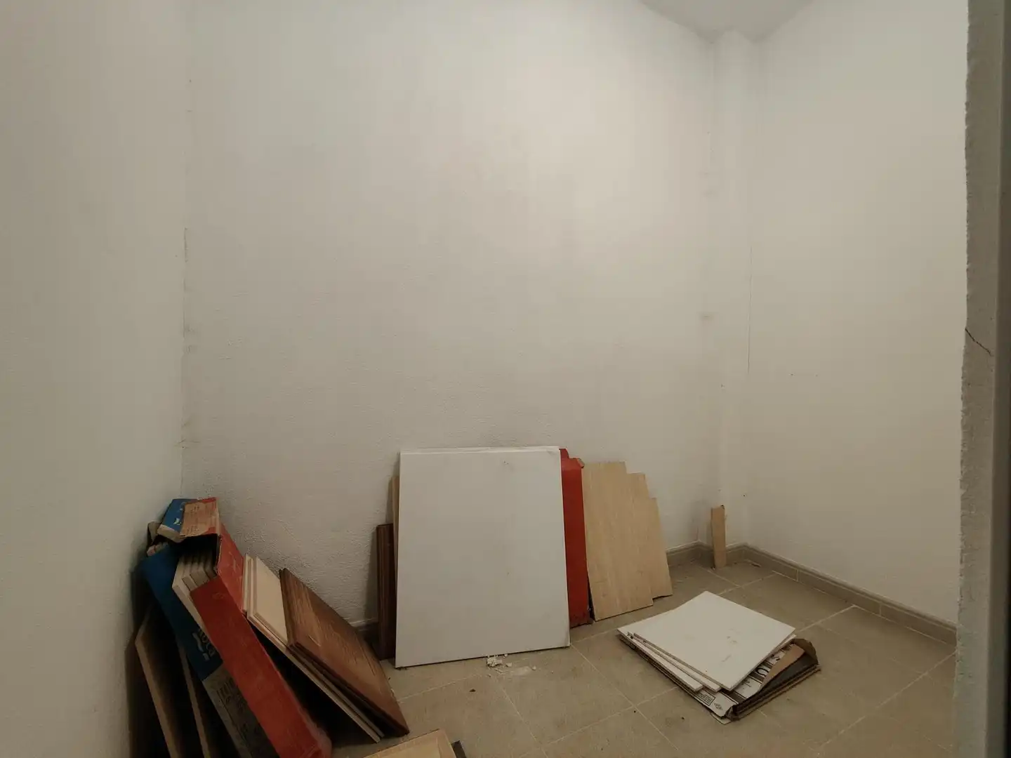 Garage for sale in N/A, Mortera