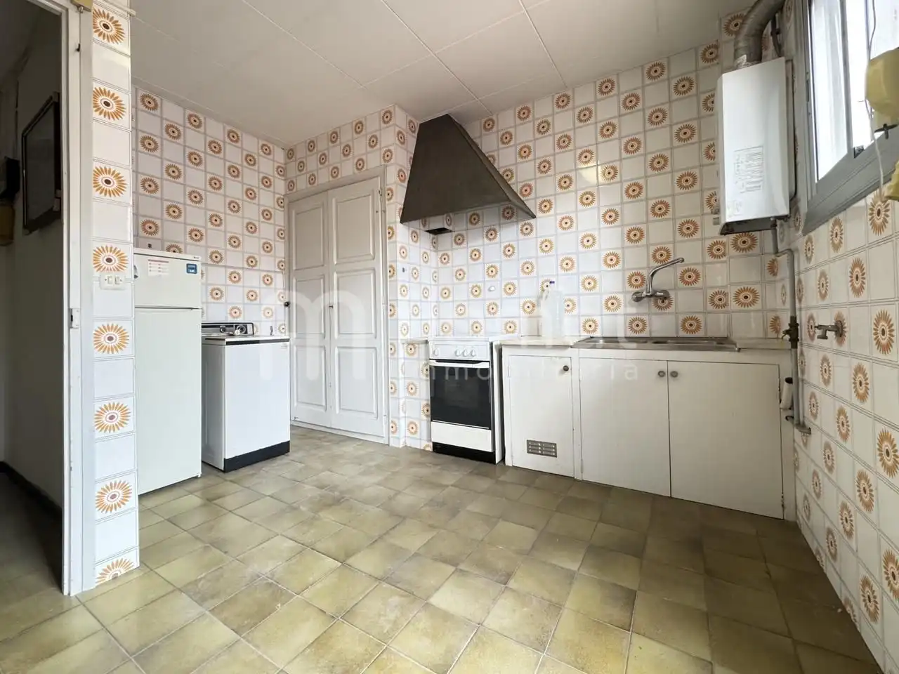 Kitchen of Flat for sale in Girona  with Terrace