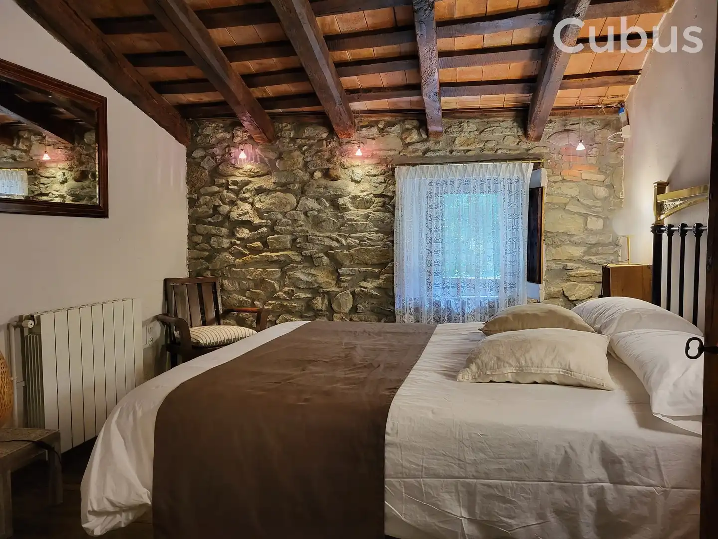 Habitación de Finca rústica en venta en Sant Feliu de Pallerols con Calefacción, Terraza y Trastero