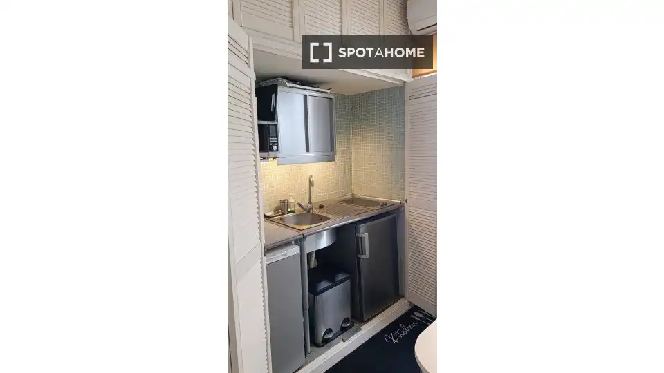 Cocina de Piso de alquiler en Madrid con Aire acondicionado, Calefacción y Amueblado