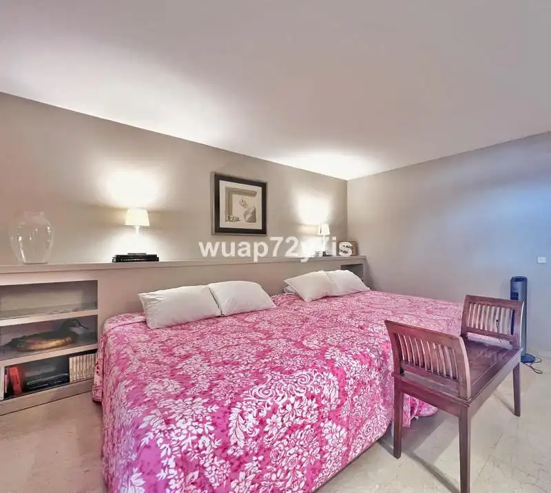 Dormitori de Apartament de lloguer en Marbella amb Aire condicionat, Calefacció i Terrassa