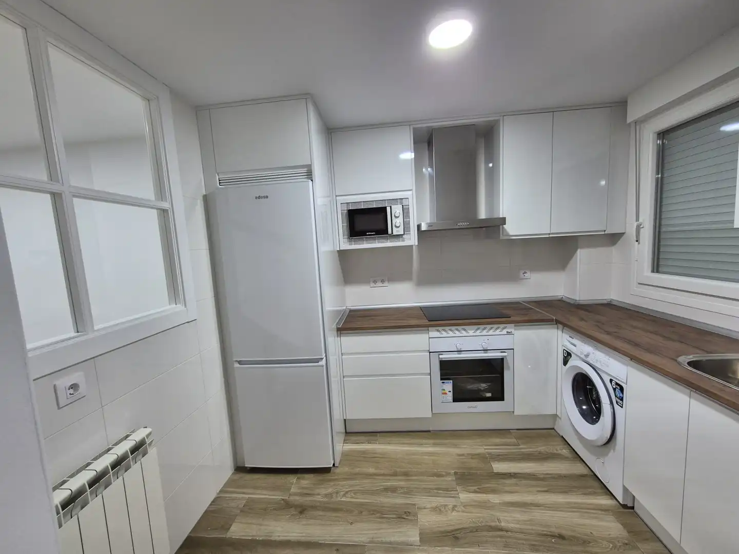 Flat for rent in Avenida Juan Carlos I, 8, Centro Ciudad