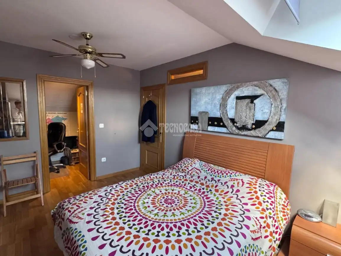 Schlafzimmer von Wohnung zum Verkauf in Villaquilambre mit Heizung und Abstellraum
