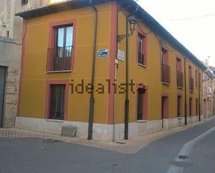 Vista exterior de Finca rústica en venda en Melgar de Fernamental amb Terrassa i Balcó