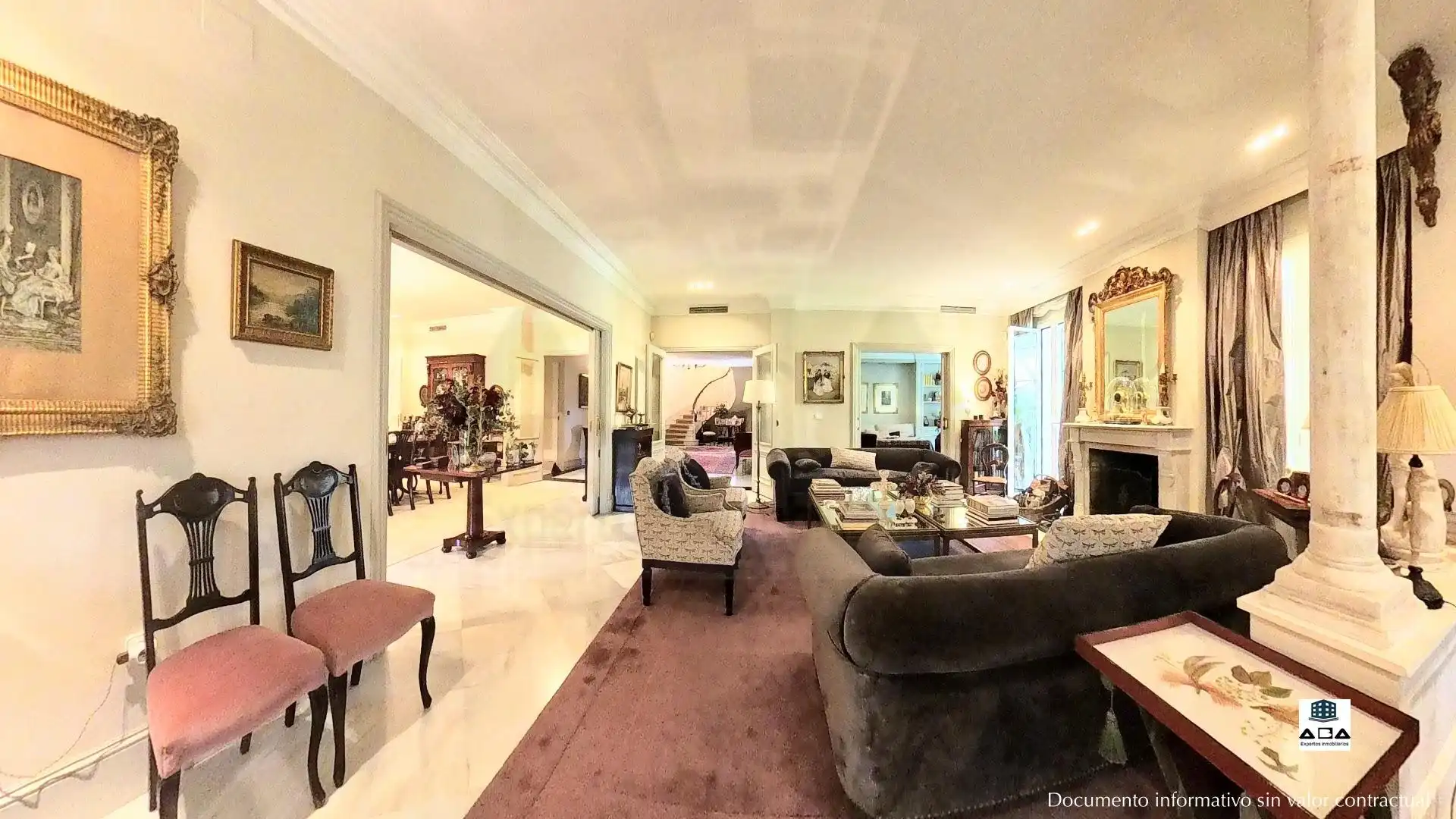 Sala d'estar de Casa o xalet en venda en Jerez de la Frontera amb Aire condicionat, Calefacció i Jardí privat