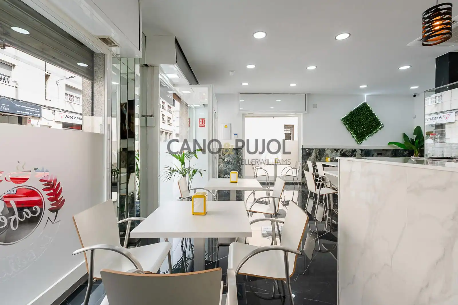 Local comercial en venda a Llevant, imagen 10