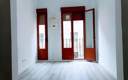 Bedroom of Flat to rent in  Madrid Capital  with Washing machine and Balcony