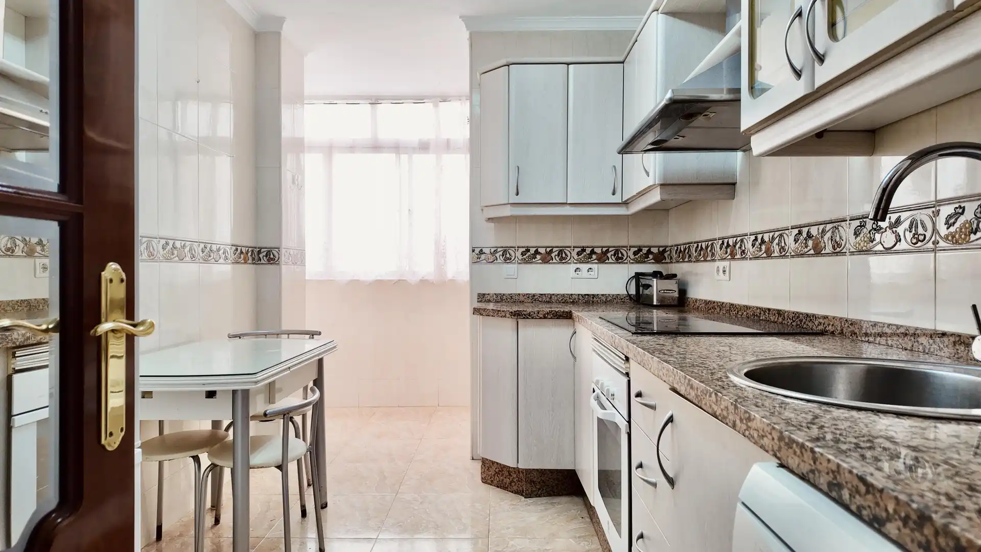 Kitchen of Apartments for sale in Málaga  with Air Conditioner