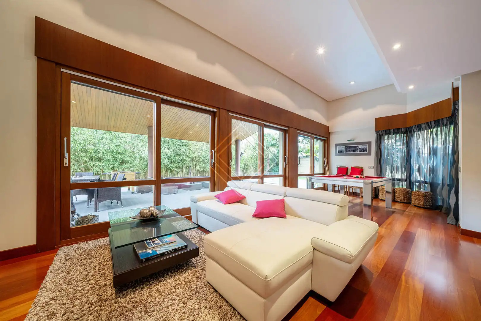 Sala de estar de Casa o chalet en venta en Madrid con Aire acondicionado, Jardín privado y Terraza