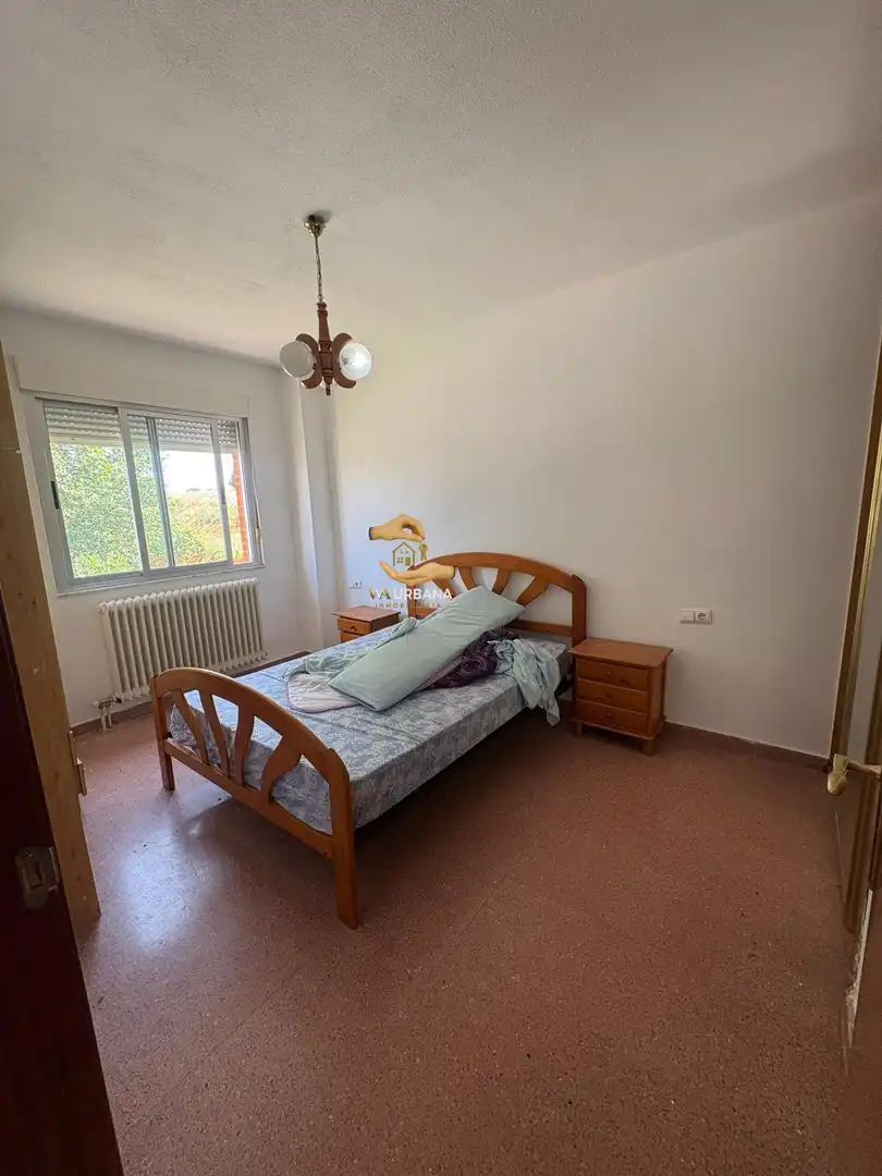 Schlafzimmer von Einfamilien-Reihenhaus zum Verkauf in Aldealengua