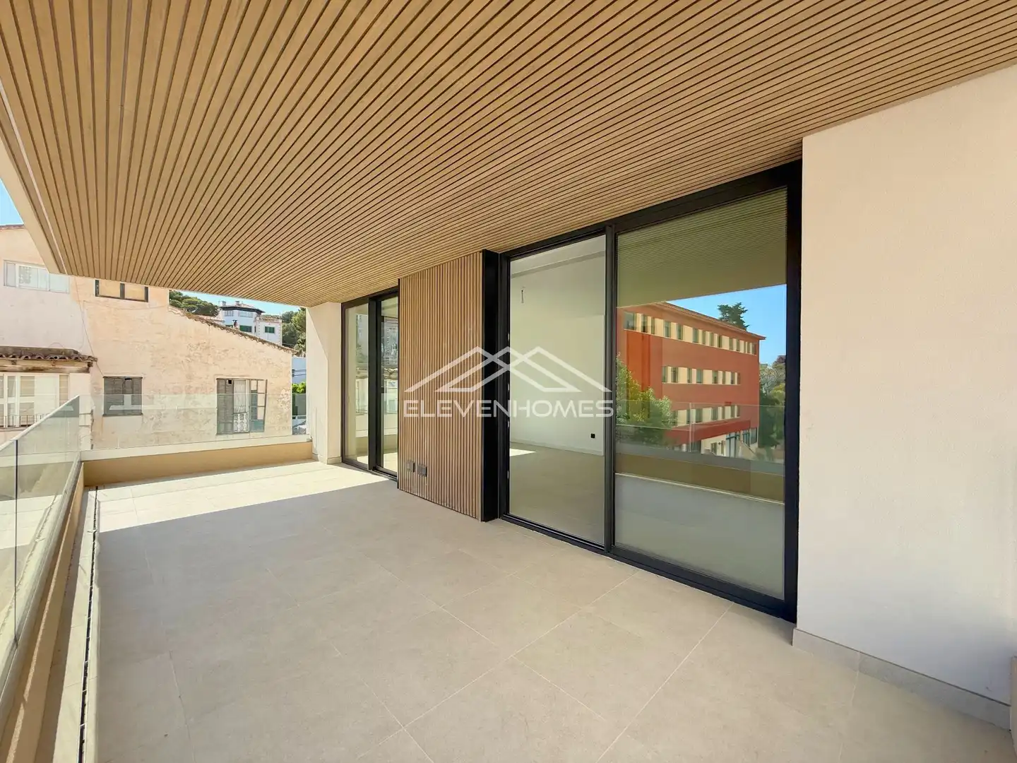 Flat with pool for sale in Ponent