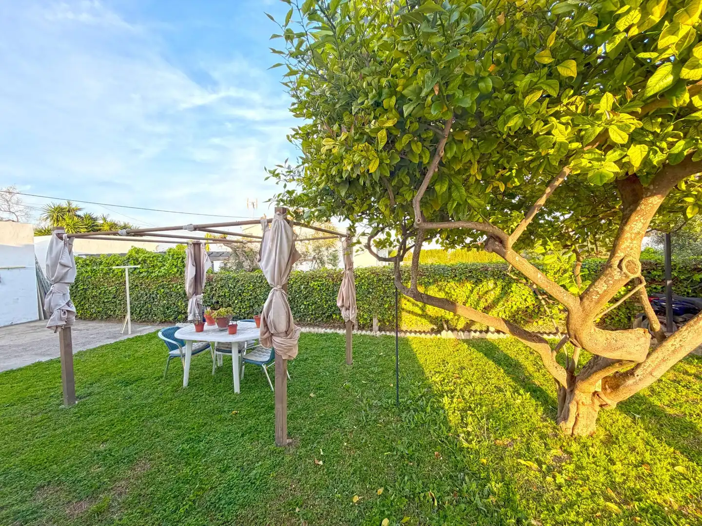 Jardí de Casa o xalet en venda en Espartinas amb Piscina comunitària