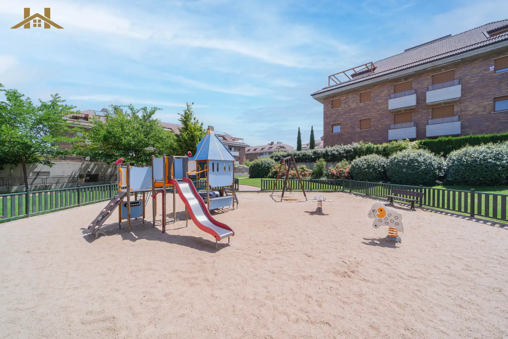 Parking of Attic for sale in Boadilla del Monte  with Air Conditioner, Heating and Private garden