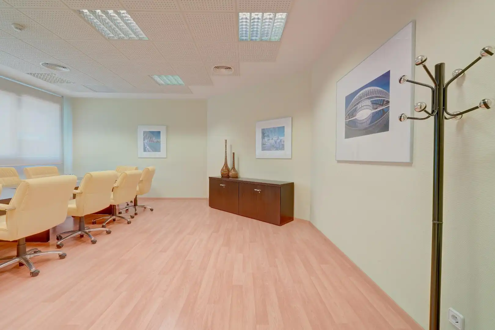 Oficina de alquiler en Paterna