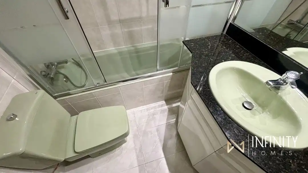 Flat with terrace to rent in Kale Barria, imagen 9