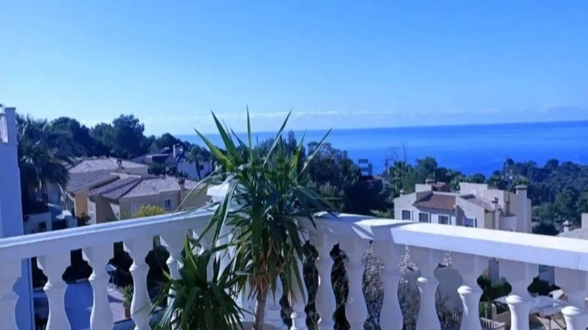 Vista exterior de Casa adosada en venta en Altea con Aire acondicionado, Calefacción y Jardín privado