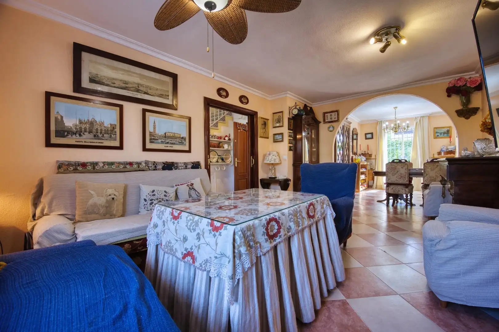 Comedor de Casa adosada en venta en Mairena del Aljarafe con Aire acondicionado, Terraza y Trastero