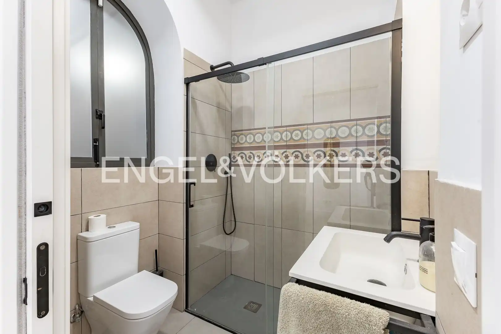 Baño de Casa o chalet en venta en Barcelona con Aire acondicionado, Calefacción y Jardín privado
