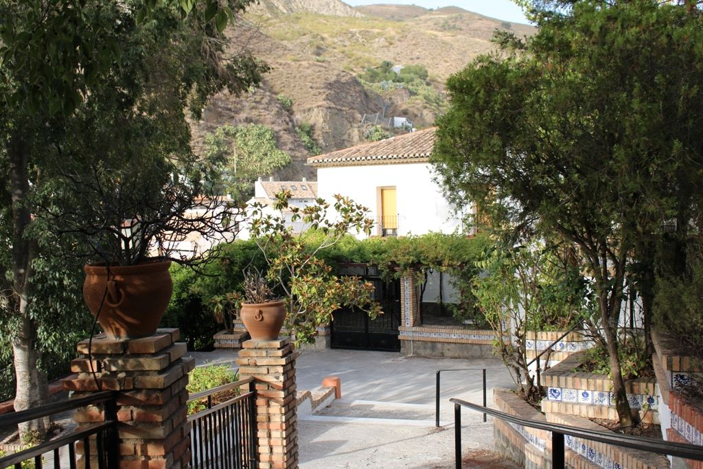 Vista exterior de Finca rústica en venda en Monachil amb Aire condicionat, Jardí privat i Piscina