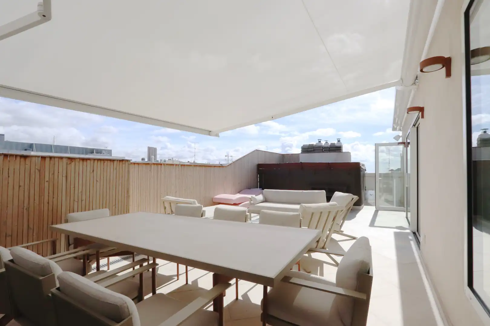 Terrace of Attic for sale in Madrid  with Air Conditioner, Heating and Parquet flooring