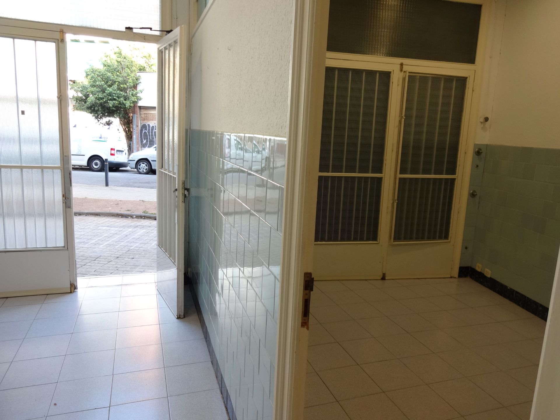 Premises for sale in  Barcelona Capital