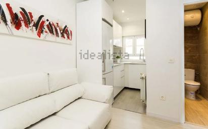 Bedroom of Flat for sale in  Madrid Capital  with Air Conditioner, Heating and Parquet flooring