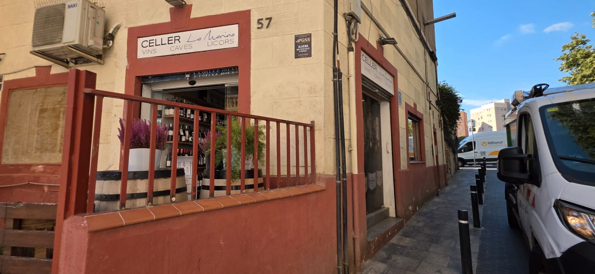 Premises for sale in  Barcelona Capital  with Air Conditioner, Heating and Terrace