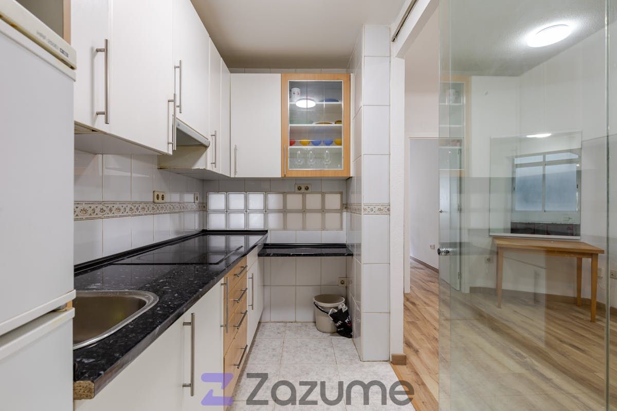 Kitchen of Flat to rent in  Madrid Capital  with Terrace and Microwave