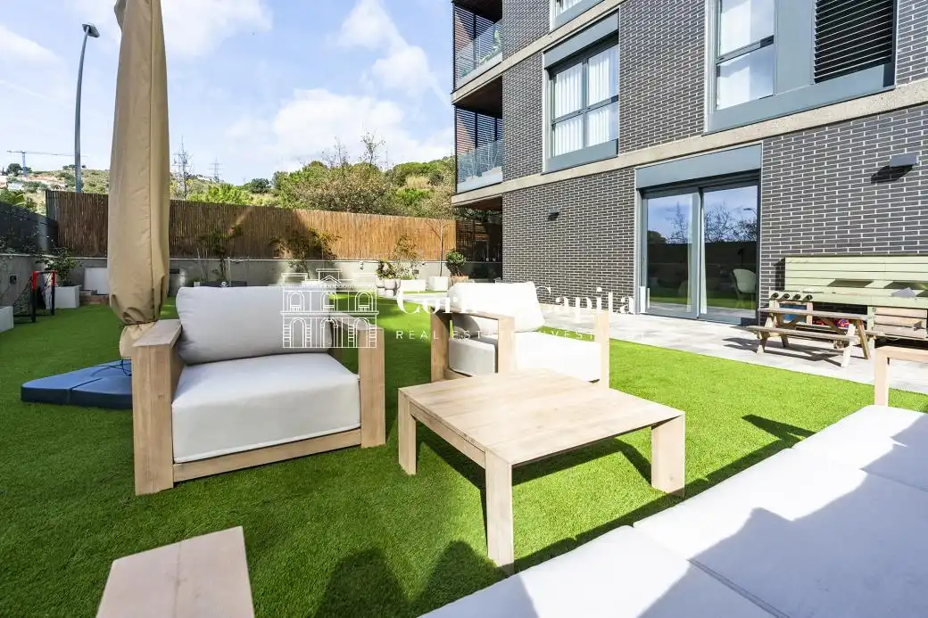 Ground floor for sale in Finestrelles