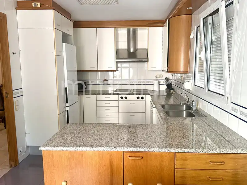 Kitchen of Attic for rent in Barcelona  with Air Conditioner, Heating and Parquet flooring