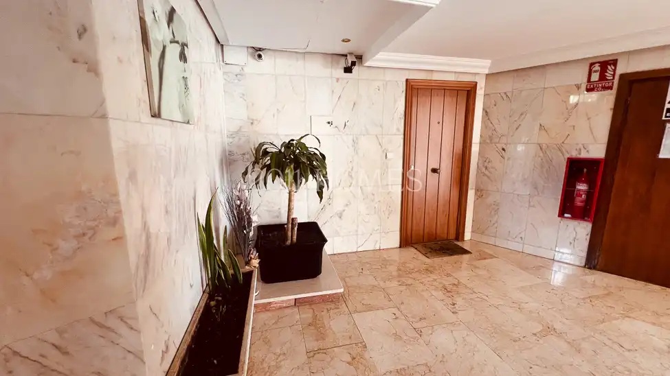 Flat for sale in Málaga  with Air Conditioner, Private garden and Balcony