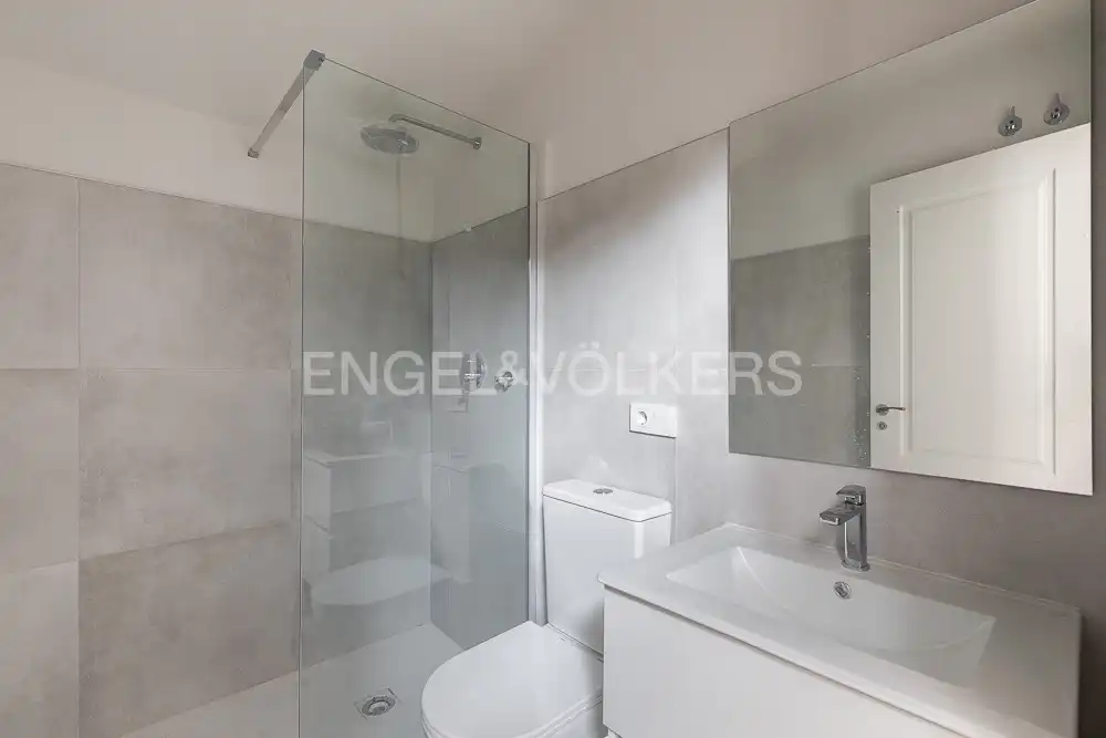 Baño de Ático en venta en Valencia con Aire acondicionado, Calefacción y Terraza