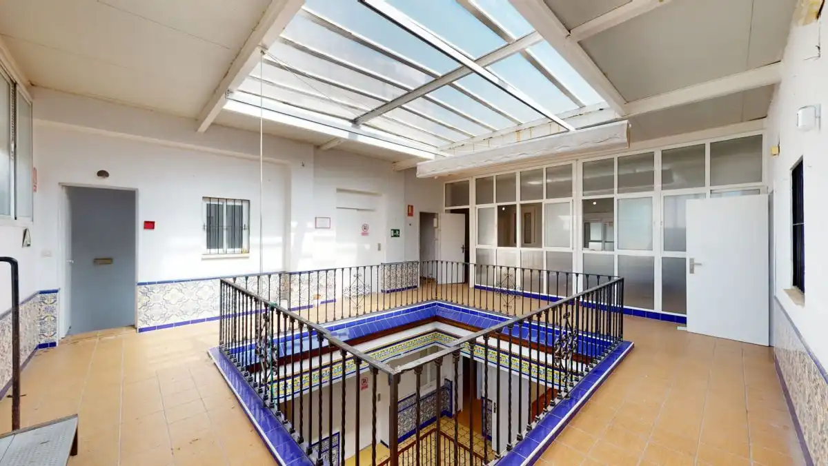 Houses for sale in Sevilla  with Air Conditioner, Terrace and Balcony