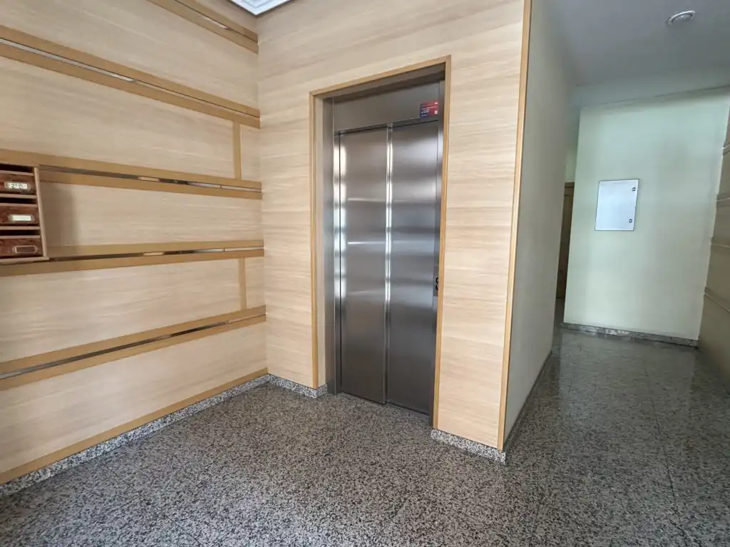 Oficina en venda en  Logroño