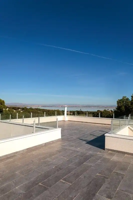 Chalet con piscina en venta en Los Balcones - Los Altos, imagen 20