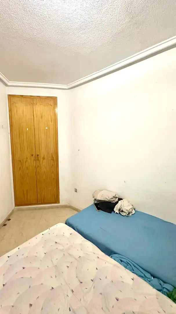 Schlafzimmer von Wohnung zum Verkauf in Torrevieja mit Möbliert