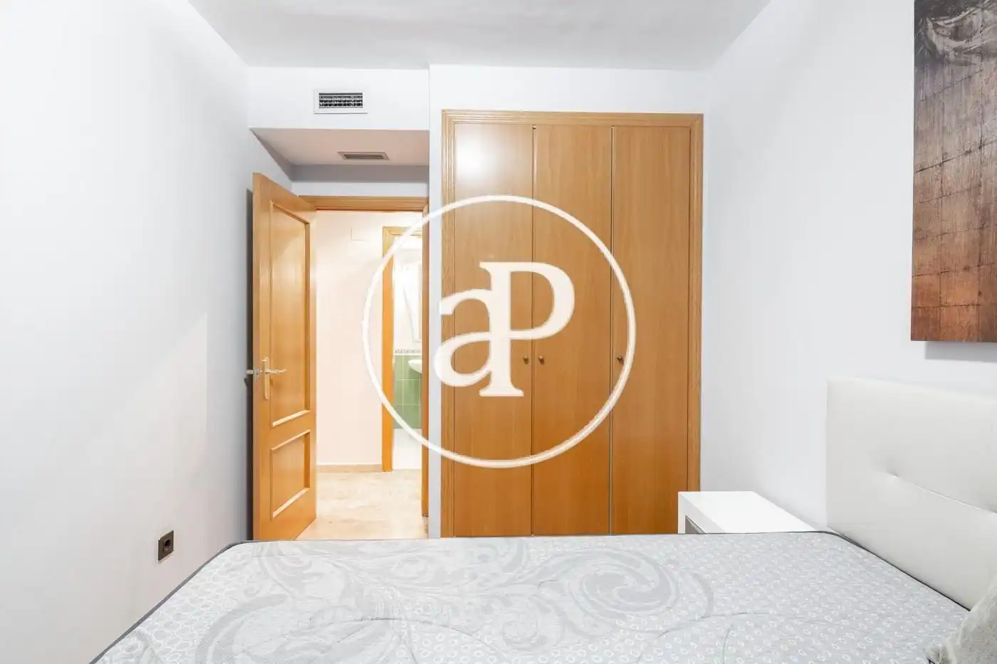 Flat for rent in Av. de les Corts Valencianes, Sant Pau