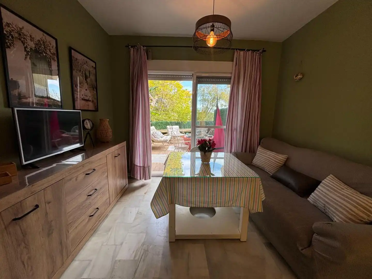 Jardín de Casa adosada en venta en Islantilla con Terraza, Trastero y Piscina comunitaria