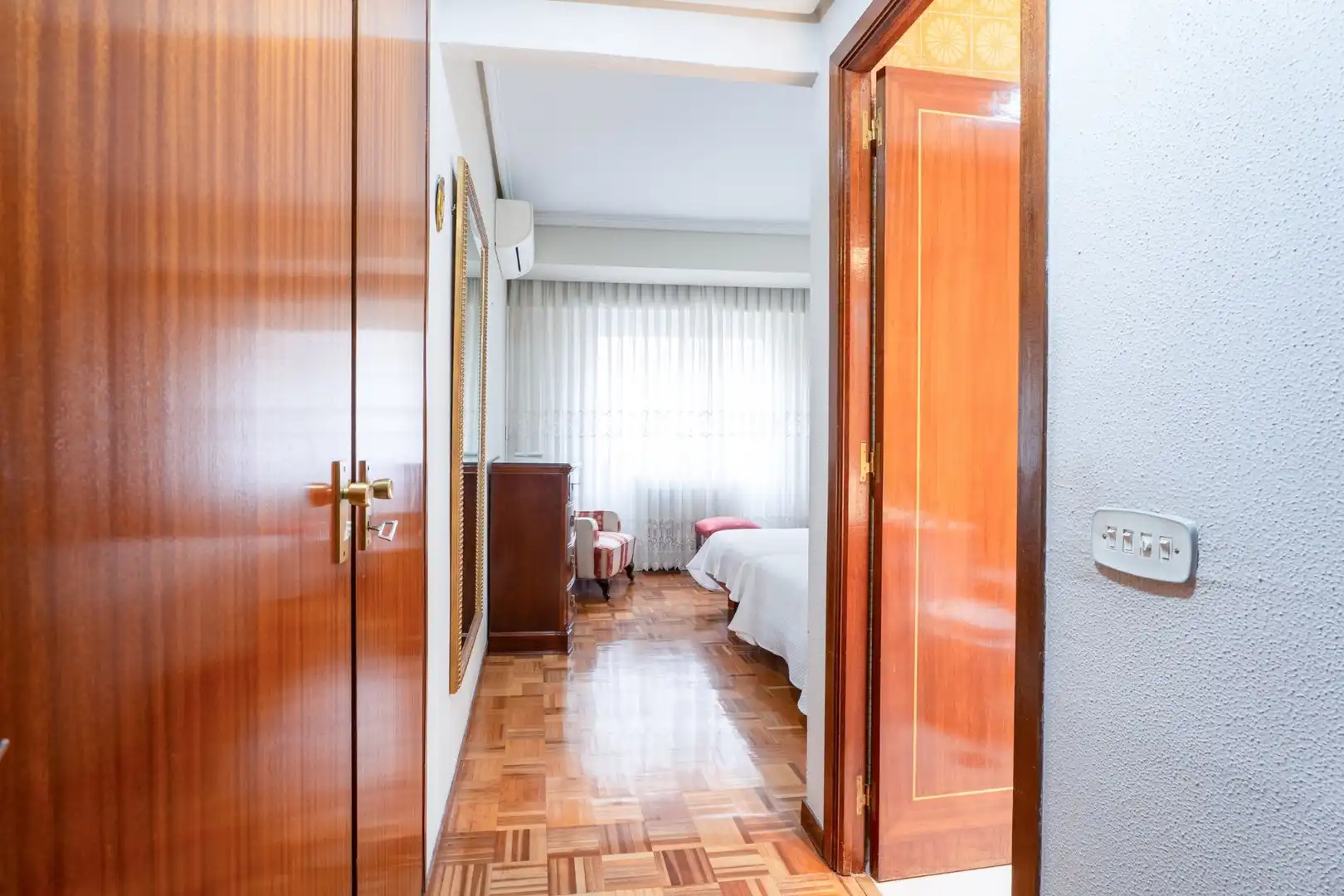 Schlafzimmer von Wohnung zum Verkauf in Madrid mit Klimaanlage, Heizung und Terrasse
