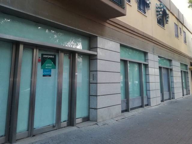 Local comercial en Alquiler en Edif. Rocío Sur en La Oliva