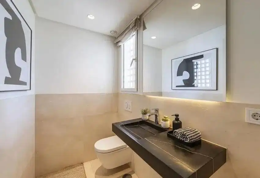Bathroom of Attic for sale in Marbella  with Air Conditioner, Heating and Private garden