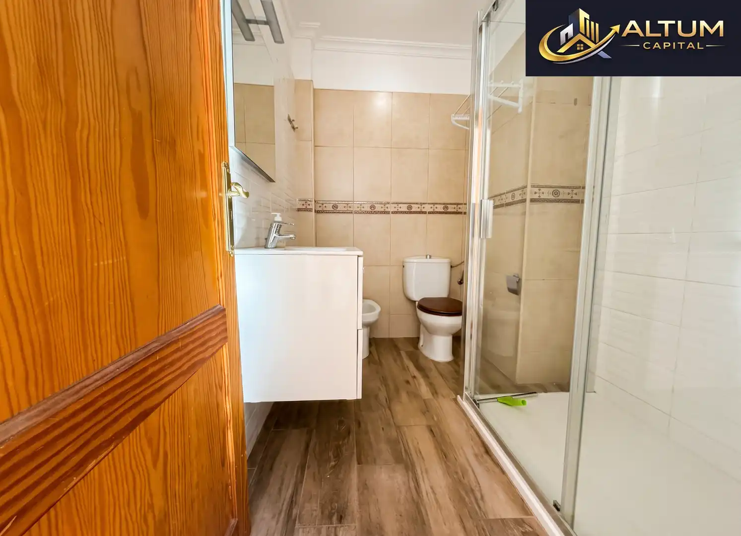 Bathroom of Flat for sale in Arona  with TV and Alarm