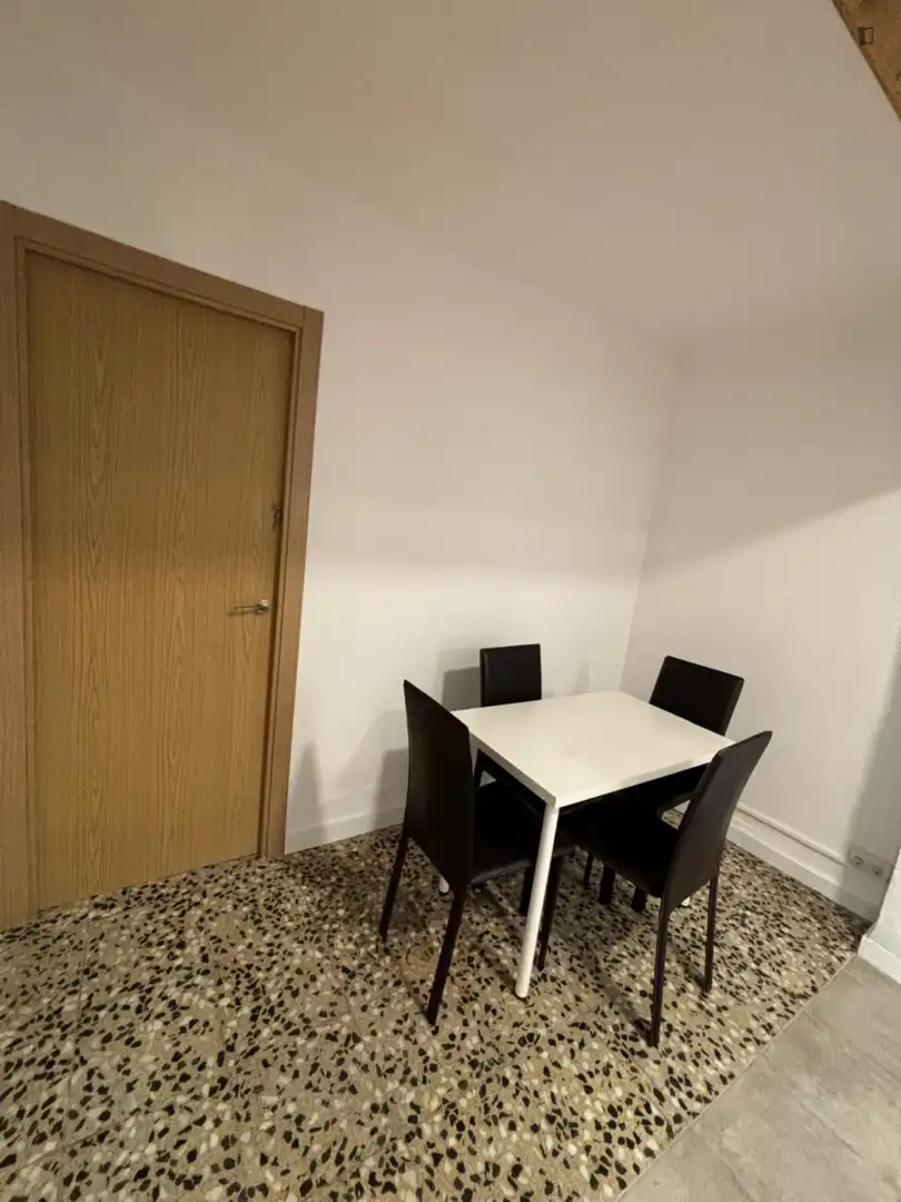 Habitació a Avenida de Valencia - Avenida de Casalduch