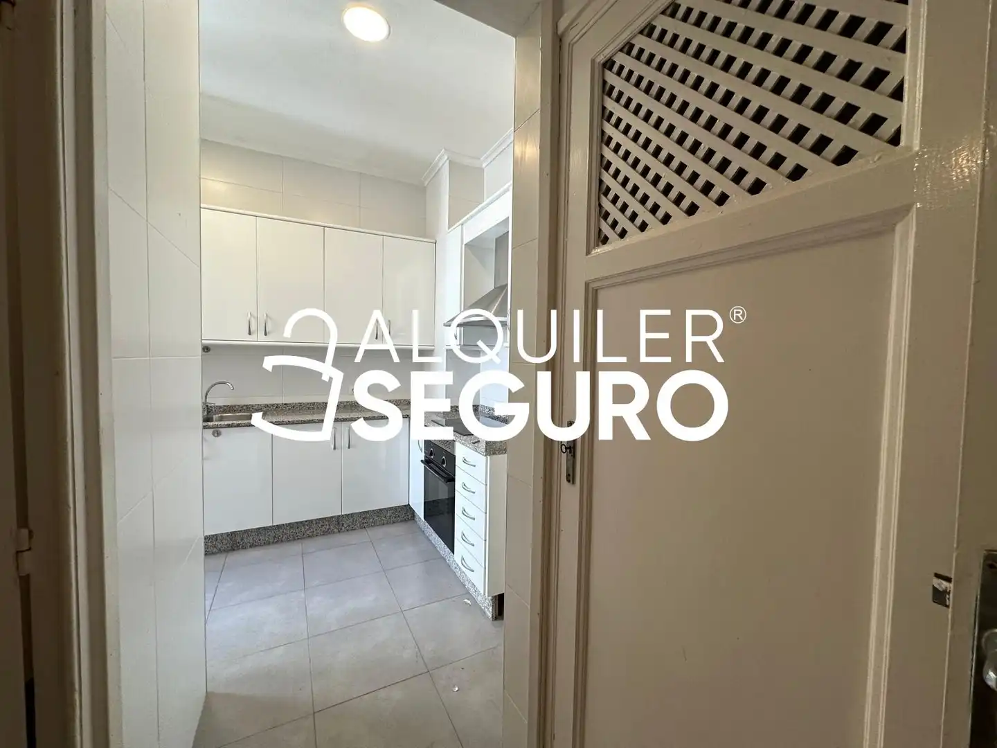 Piso con ascensor en alquiler en Obispo Amigo, imagen 16