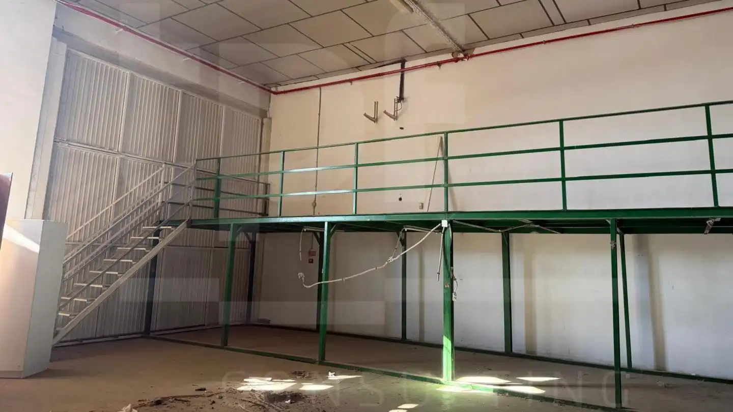 Fabrikhallen zur Miete in Utiel, Valencia