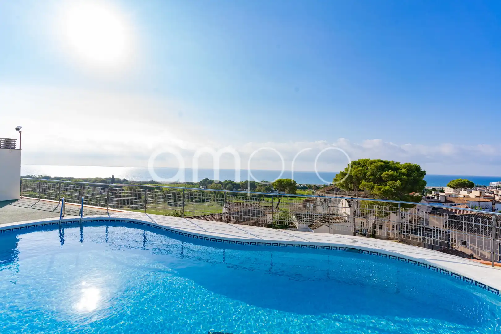 Schwimmbecken von Wohnung zum Verkauf in Torredembarra mit Klimaanlage, Terrasse und Schwimmbad